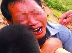 悲劇瞬間，2歲男童下樓買糖時遭人拐走