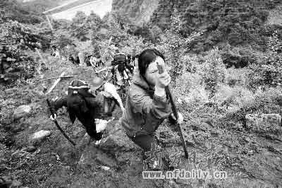 徒步遭馬夫猥褻，當事女子勇敢發(fā)聲