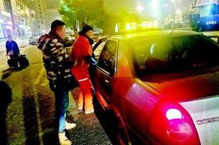 悲劇的警示，主播車內燒炭取暖不幸身亡
