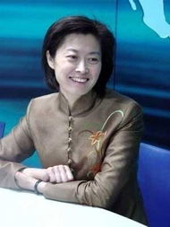 41歲女主持人王冠公開辟謠，否認有兒子傳聞