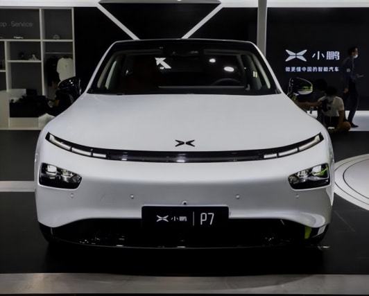 小鵬汽車起火事件，多車燒毀，車企積極回應(yīng)
