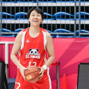 四川女籃“破百”大勝江蘇