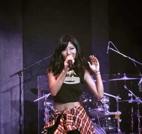 28歲女歌手患上“美人病”