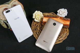 榮耀6plus 黑色 華為榮耀6 Plus白色，優(yōu)雅與性能的完美結(jié)合 