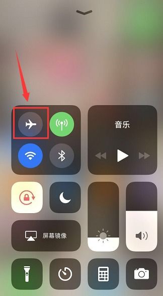 iPhone從手機(jī)導(dǎo)入SIM卡，iPhone導(dǎo)入SIM卡操作