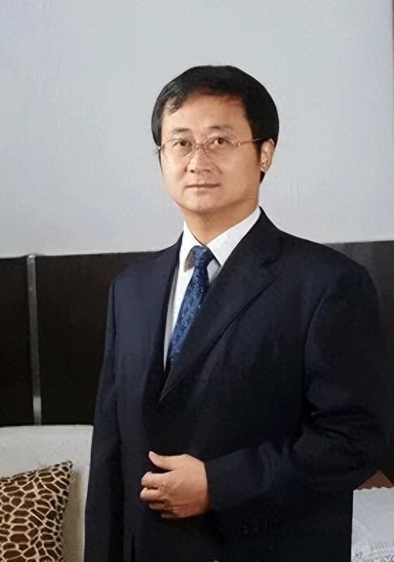 董某瑩父親是國企總經(jīng)理？官方回應(yīng)