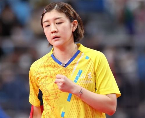 王曼昱蒯曼3-0日本組合進(jìn)女雙決賽