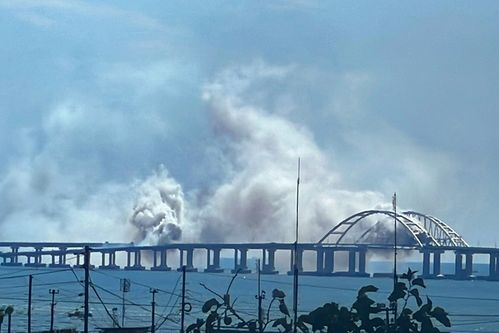 克宮回應(yīng)烏克蘭襲擊克里米亞大橋
