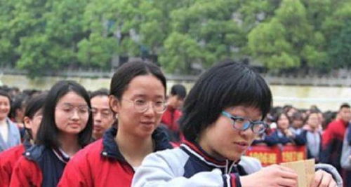 朱雀玄武敕令將第三次參加高考