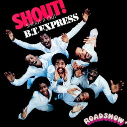 shout,shout to和shout at的區(qū)別
